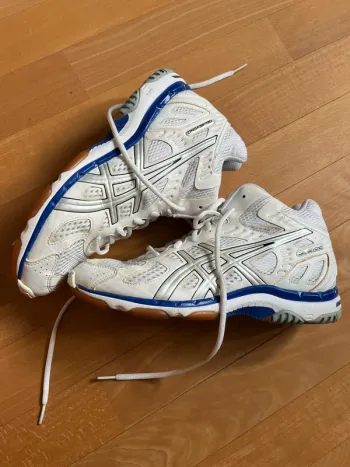 Used Asics Gel Beyond Volleyball