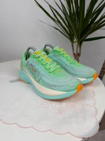 Used Ideal Hoka Mach X bike — image 4 of 10