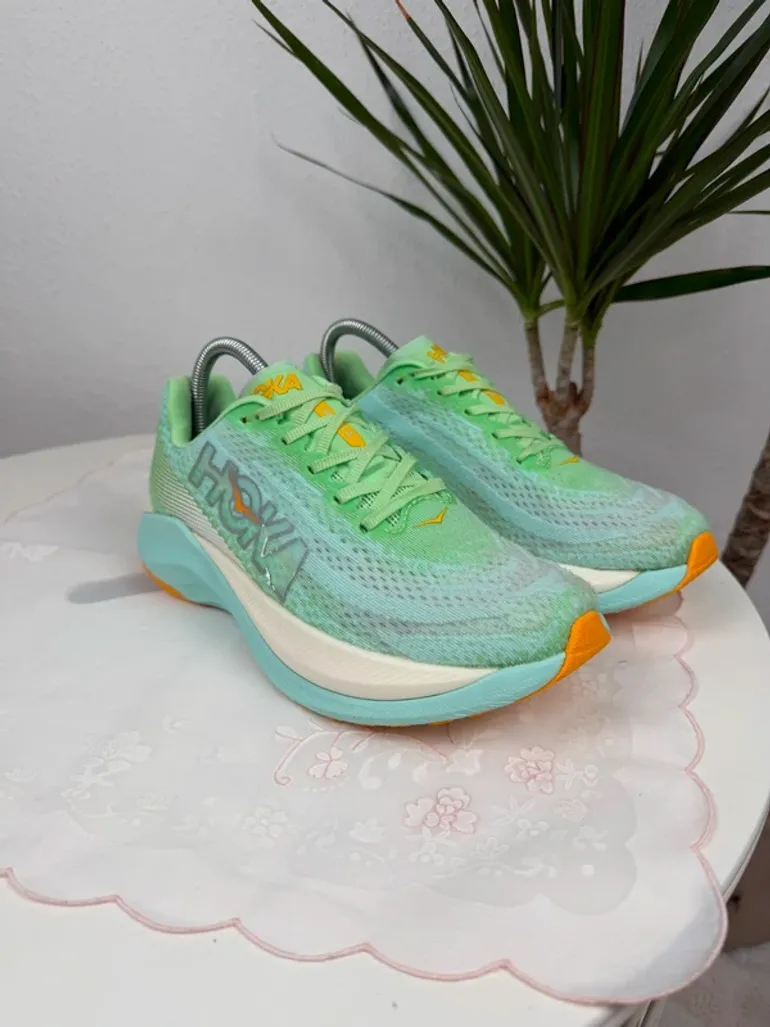 Used Ideal Hoka Mach X bike — image 4 of 10