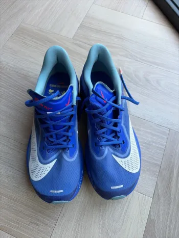 Używany Nike Zoom Fly 6 bike — zdjęcie 2 z 5