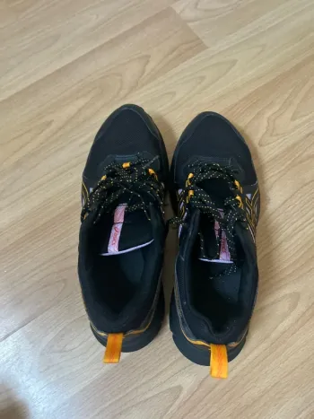 Used Asics Running Shoes Running Shoes