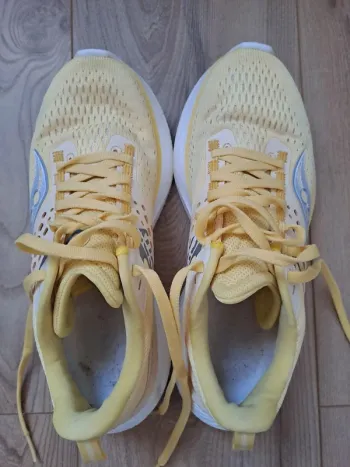 Tweedehands Saucony Ride 17 bike — afbeelding 2 van 6