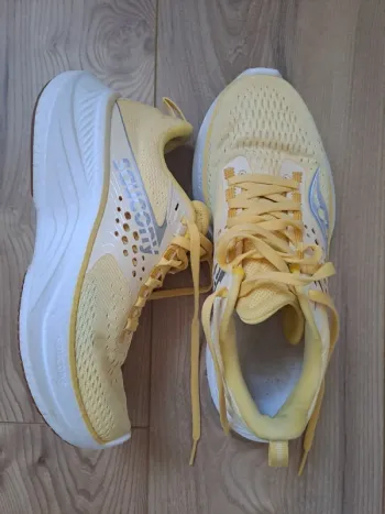 Saucony Ride 17 Running Shoes d'occasion