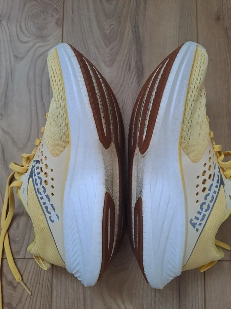 Tweedehands Saucony Ride 17 bike — afbeelding 3 van 6