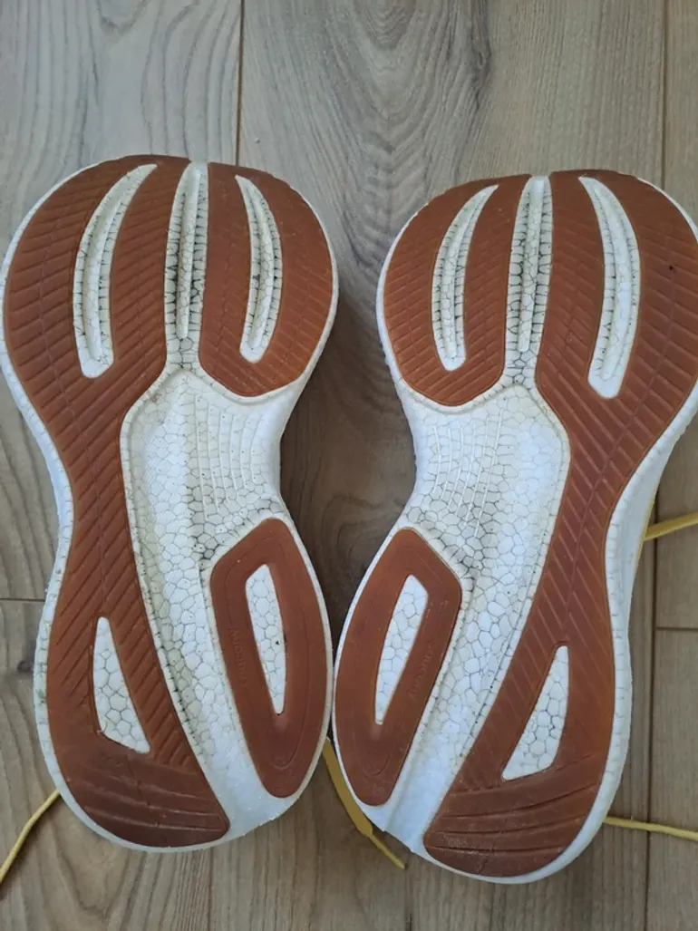 Tweedehands Saucony Ride 17 bike — afbeelding 4 van 6