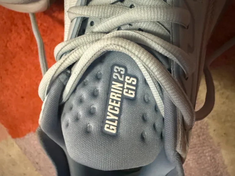 Used Brooks Glycerin GTS 23 bike — image 3 of 5