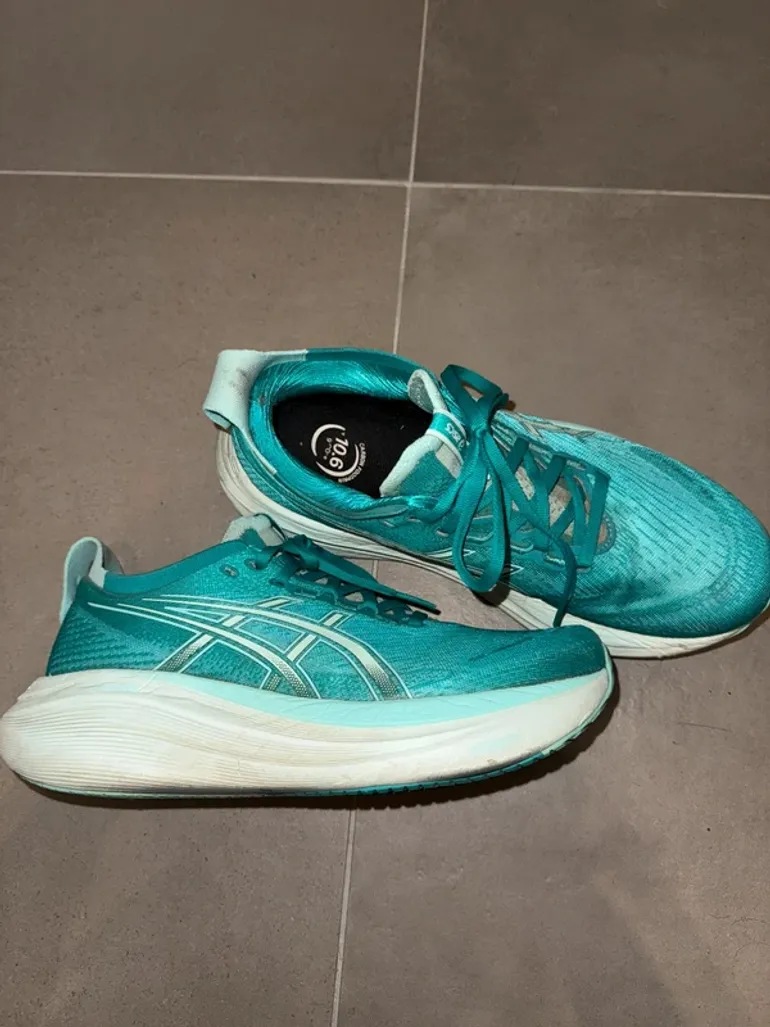 Used Asics Laufschuhe bike — image 2 of 3