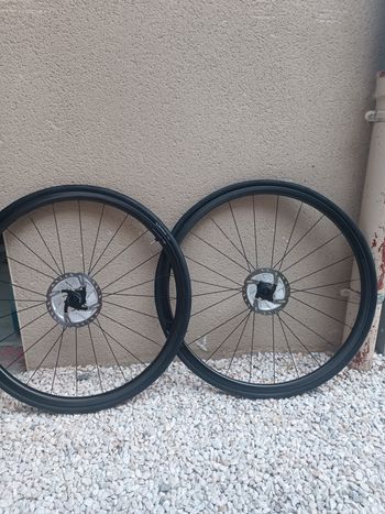 Used Dt Swiss PR 1400 Dicut Mon Chasseral Wheels Wheels