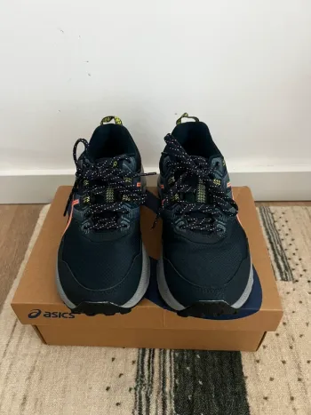 Used Asics Gel-Venture 9 bike — image 6 of 9