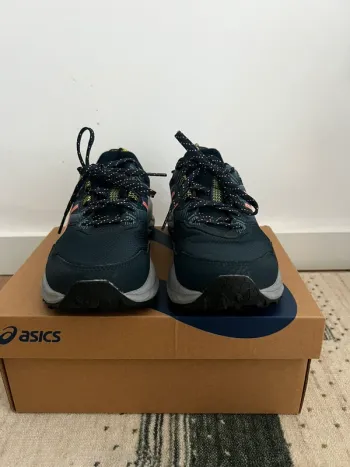 Used Asics Gel-Venture 9 bike — image 5 of 9