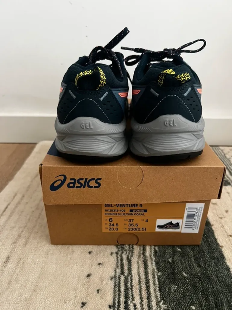 Used Asics Gel-Venture 9 bike — image 2 of 9