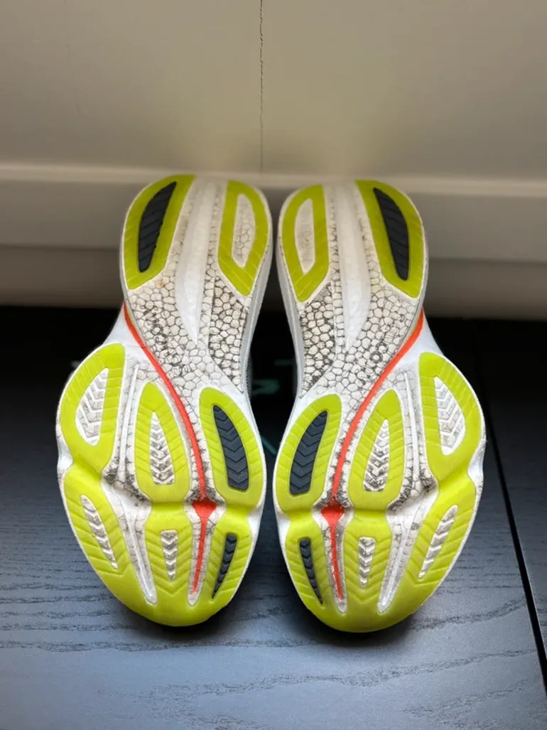 Used Saucony Endorphin Azura bike — image 7 of 9