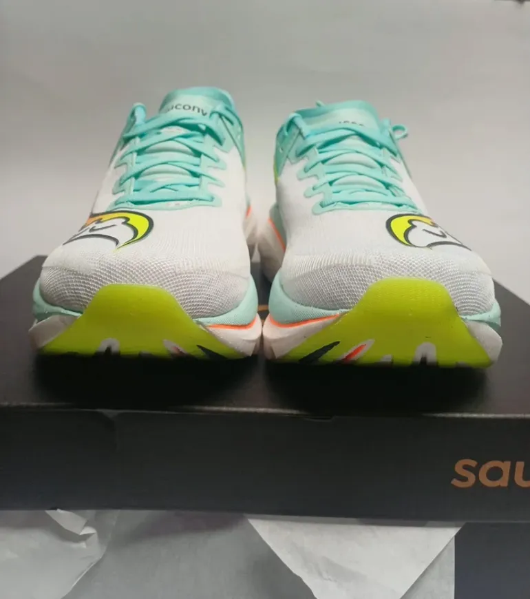 Used Saucony Endorphin Axura bike — image 8 of 8