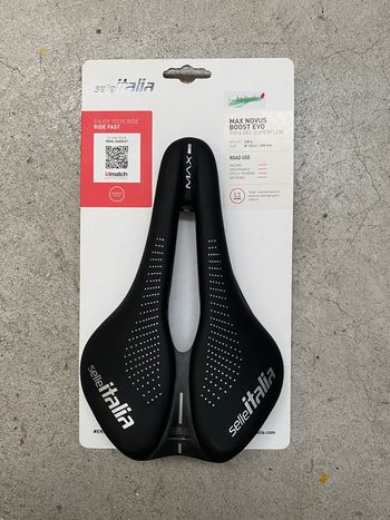 Used Selle Italia Max Novus Boost Evo TI 316 Gel Superflow Saddles & Seatposts