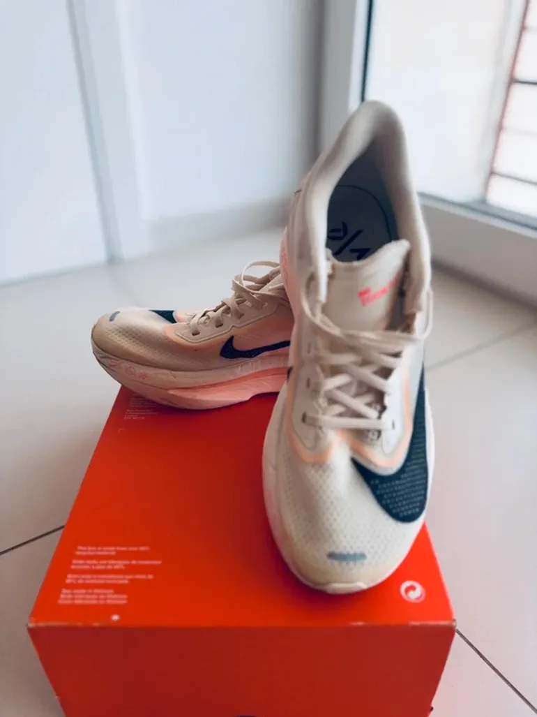 Used Nike Zoom Fly 6 bike — image 4 of 9