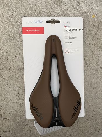 Brugt Selle Italia Novus Boost Evo Gravel TM Superflow Saddles & Seatposts