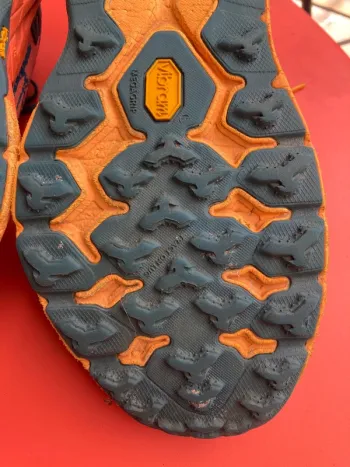Used Hoka Speedgoat 5 Wide bike — image 7 of 12