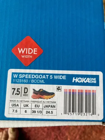 Used Hoka Speedgoat 5 Wide bike — image 12 of 12