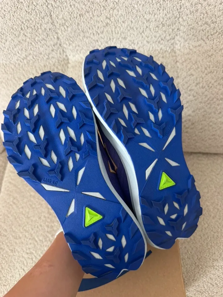 Used Asics Fudji Lite 6 bike — image 2 of 5
