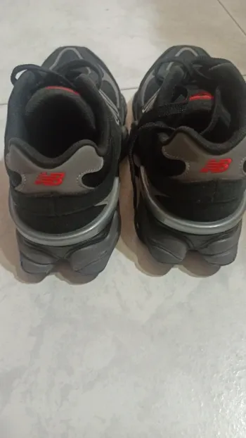 Used New Balance B9060 bike — image 2 of 5
