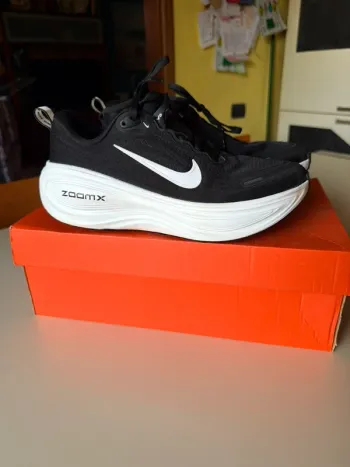 Brugt Nike Vomero Plus Running Shoes