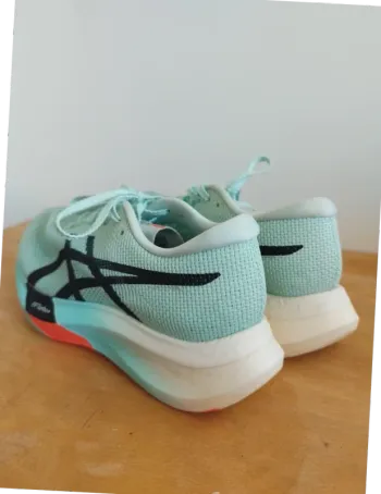 Použité Asics Metaspeed Sky bike — obrázek 7 z 9