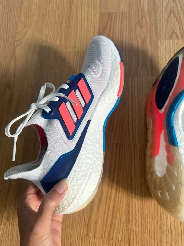 Used Adidas Ultraboost 22 W 2022 bike — image 3 of 9