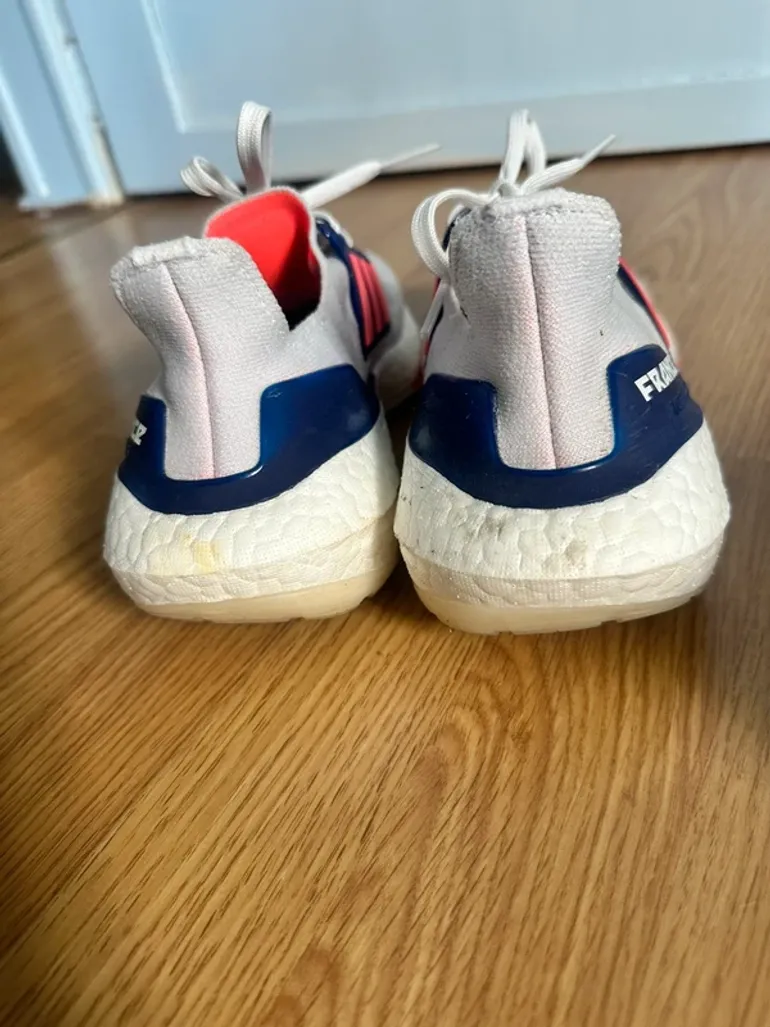 Used Adidas Ultraboost 22 W 2022 bike — image 6 of 9