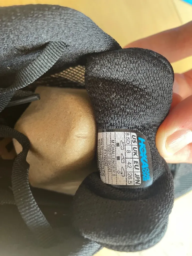 Used Hoka Challenger 8 bike — image 4 of 9