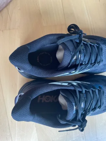 Used Hoka Challenger 8 bike — image 5 of 9
