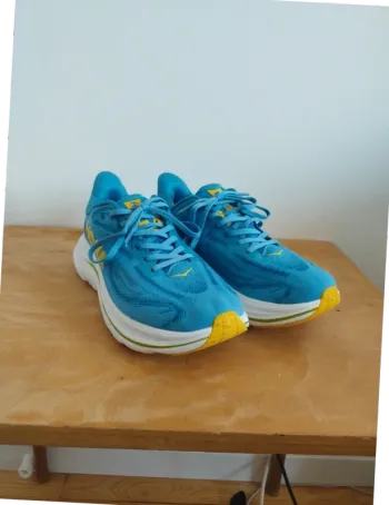 Used Hoka Clifton 10 Running Shoes