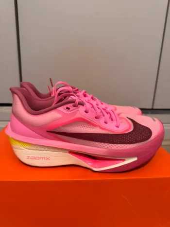 Used Rose Zoom Fly 6 Running Shoes