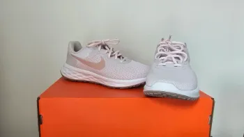 Gebrauchtes Nike Running Shoes bike — Bild 2 von 9