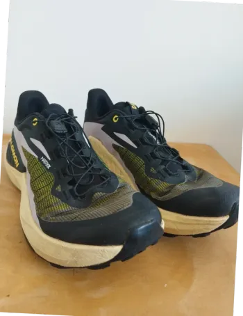 Genesis Matryx Running Shoes usato