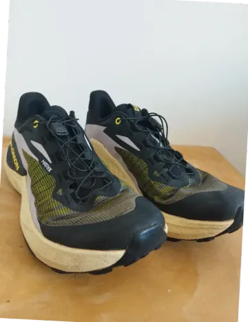 Genesis Matryx Running Shoes d'occasion