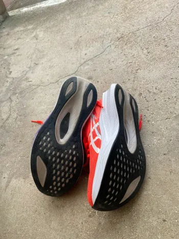 Used Asics Magic Speed bike — image 5 of 6