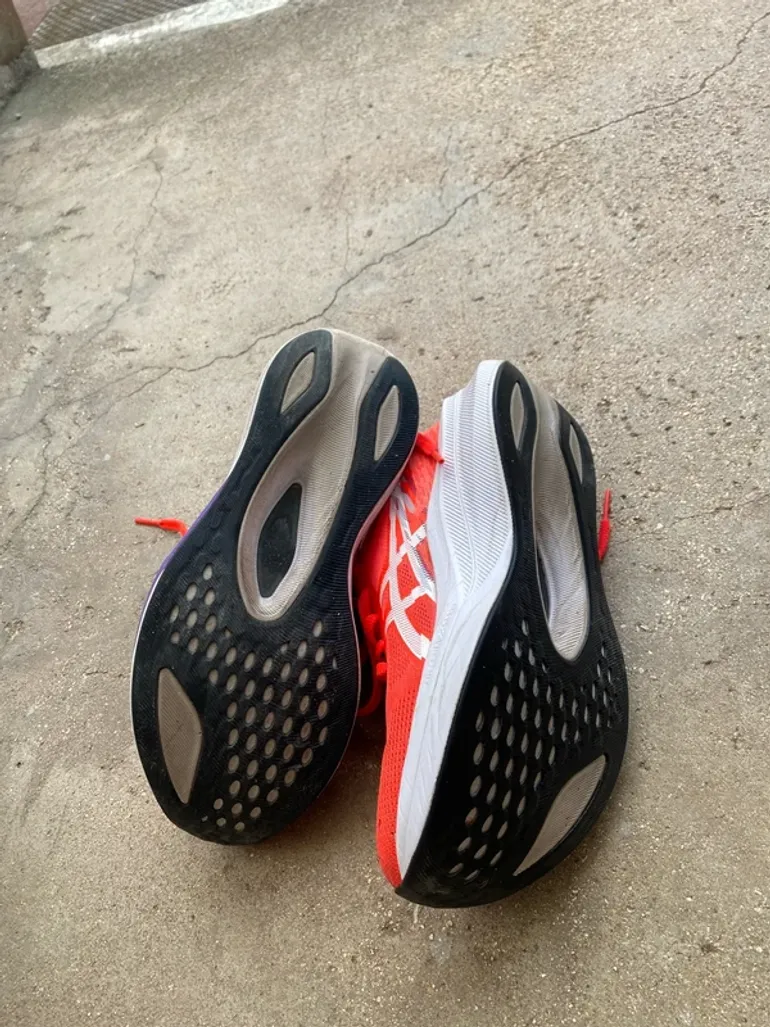 Used Asics Magic Speed bike — image 5 of 6