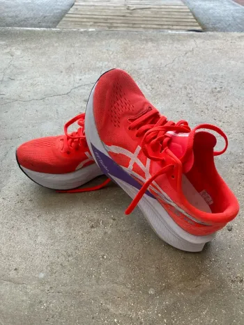 Used Asics Magic Speed Running Shoes