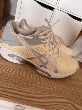 Used Asics Gel-Solution Speed 3 Running Shoes