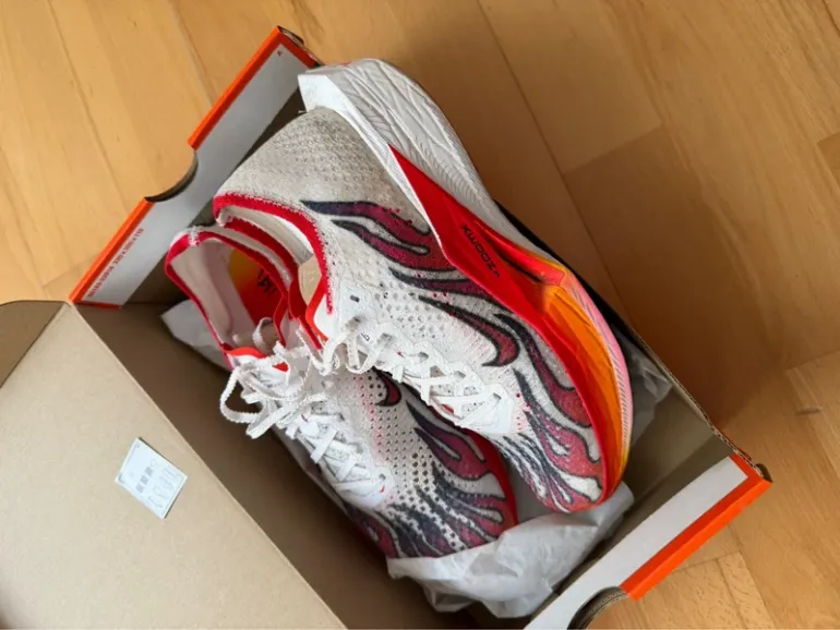 Używany Lightweight Nike Carbon running shoes bike — zdjęcie 3 z 5
