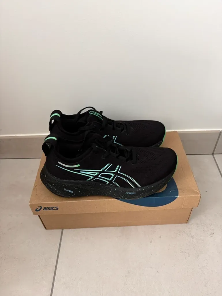 Used Asics GEL-Nimbus 26 bike — image 9 of 10