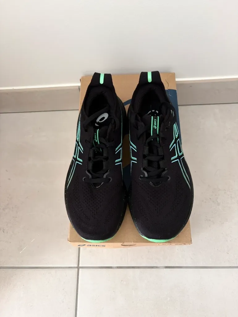 Used Asics GEL-Nimbus 26 bike — image 3 of 10