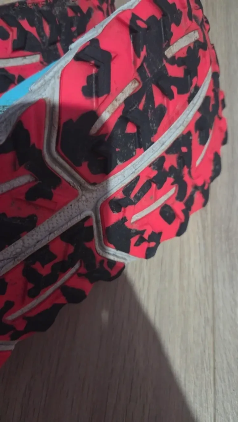 Used Brooks Cascadia Trail bike — image 2 of 2