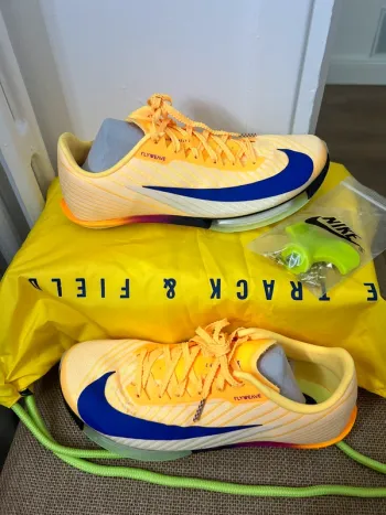 Używany Nike Air Zoom Maxfly 2 Running Shoes