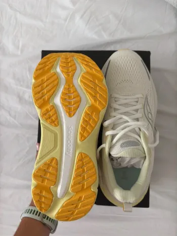 Saucony Hurricane 25 bike de segunda mano — imagen 4 de 4