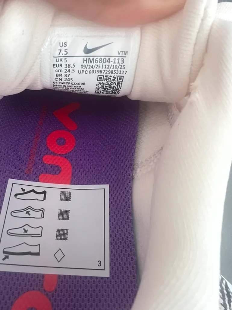 Used Nike Vomero 18 bike — image 12 of 15