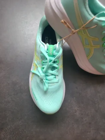 Used Asics Gel Ziruss 9 Running Shoes