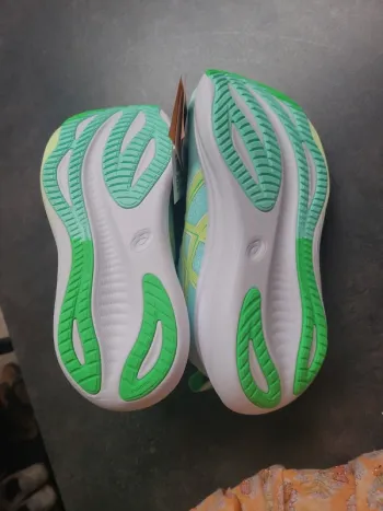 Used Asics Gel Ziruss 9 bike — image 14 of 15