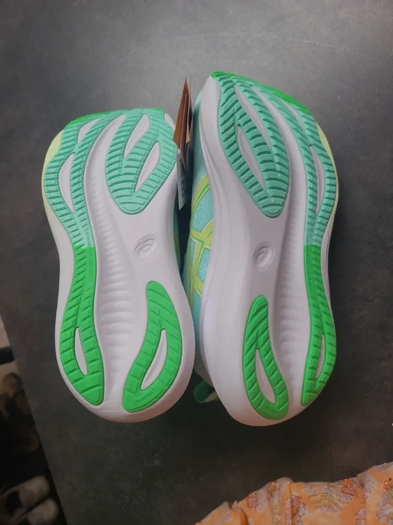 Used Asics Gel Ziruss 9 bike — image 14 of 15