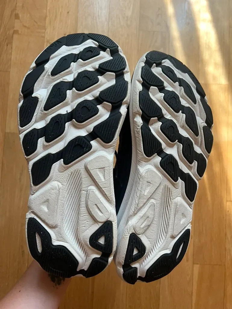 Used Ideal Clifton 9 Wide bike — image 9 of 11